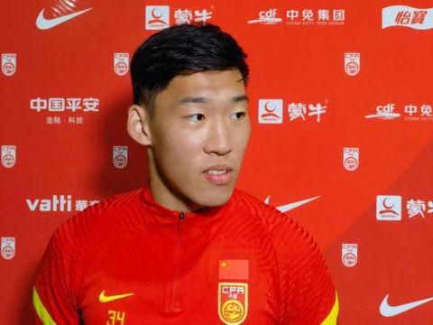 小基耶萨从伤病中复出，他的实力毋庸置疑，还有很大的成长空间，他和弗拉霍维奇可以成为尤文的未来。
